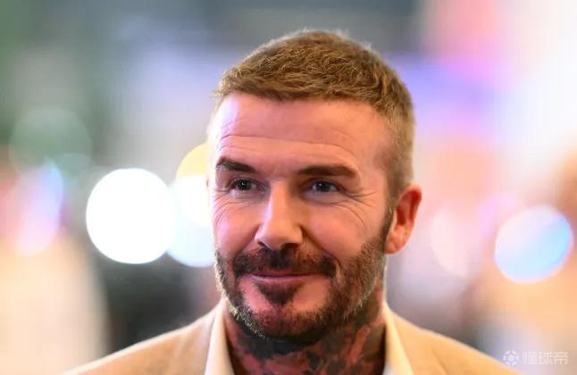 贝克汉姆：阿诺德防守确实不如进攻那么出色，但他值得被征召